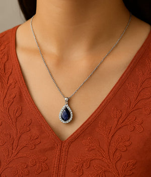 Luxury Teardrop Pendant – Stylish Ladies Locket for Daily & Party Wear in Pakistan